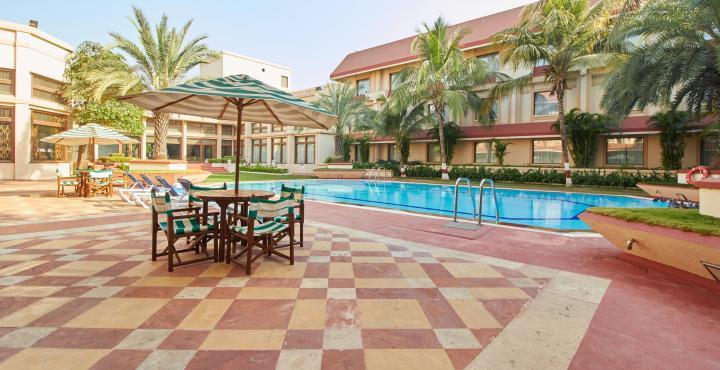 The Ummed Ahmedabad Airport Hotell Exteriör bild